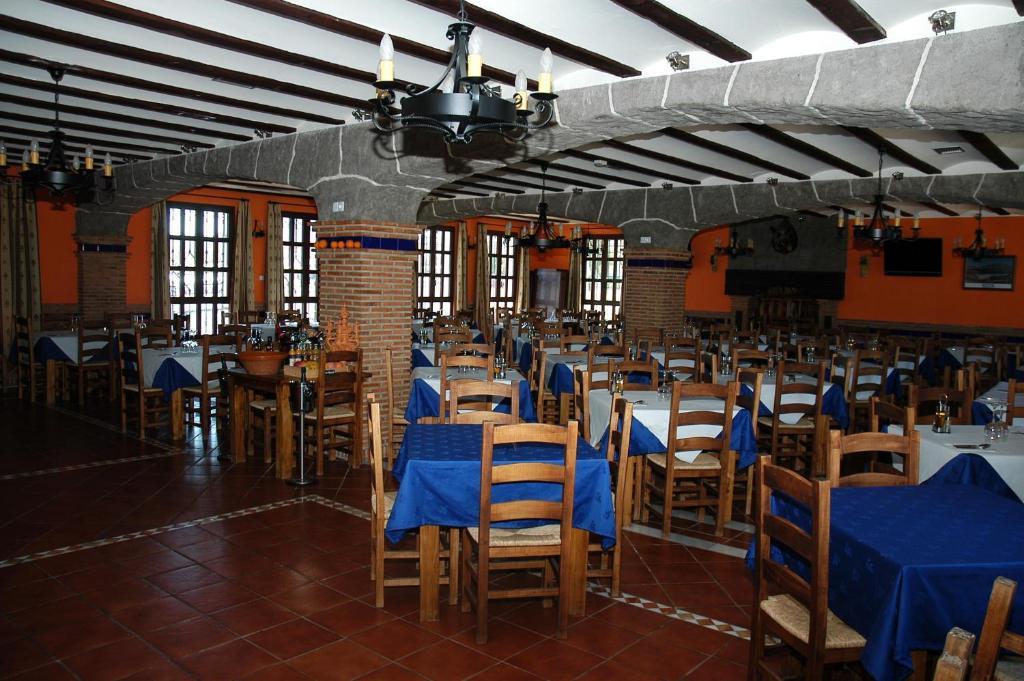 Hotel Rural Los Chaparros Freila ภายนอก รูปภาพ