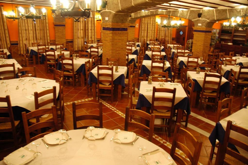 Hotel Rural Los Chaparros Freila ภายนอก รูปภาพ